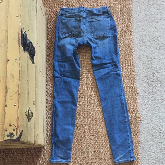 NWT OLD NAVY THE ROCKSTAR MID RISE SKINNY JEAN 4 - Picture 3 of 11